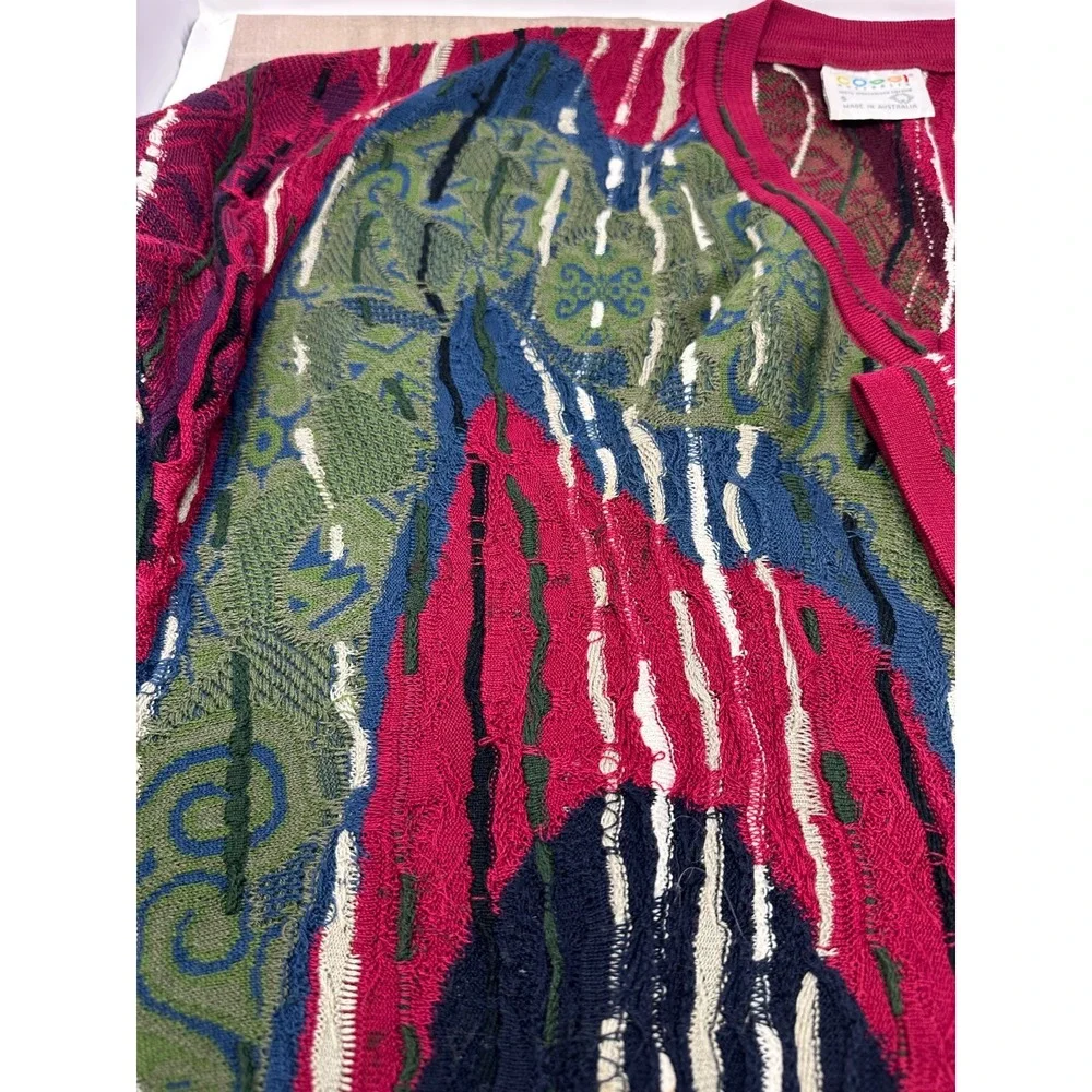 Coogi V-Neck Sweater Men's Small Oversized 3D‎ 100% Cotton Austraila Vintage